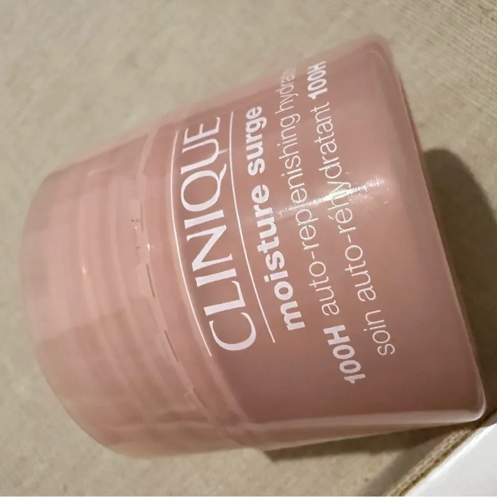 Clinique moisture surge
